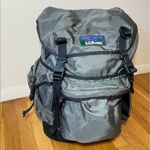 L.L.Bean Hiking Back Pack XL nylon light weight green black unisex compartments